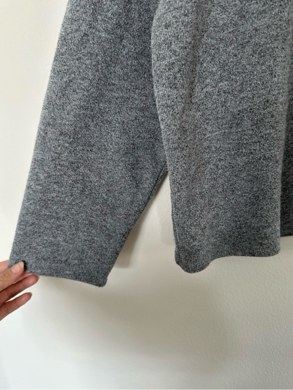Zara Boxy Relaxed Fit Crewneck Sweater - Picture 6 of 9